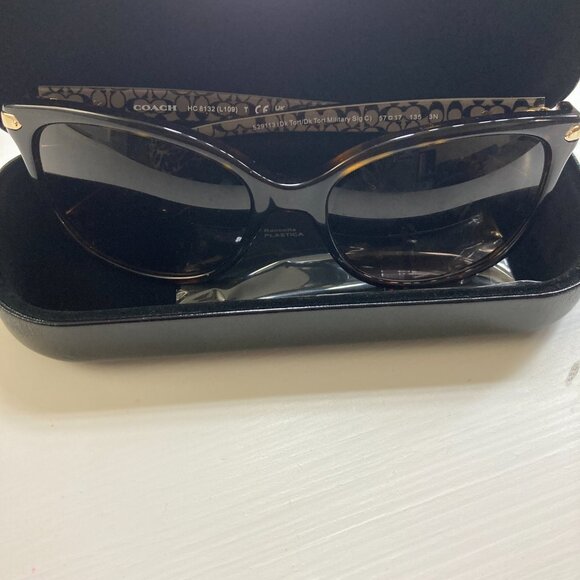 Coach Sunny's - Picture 2 of 3